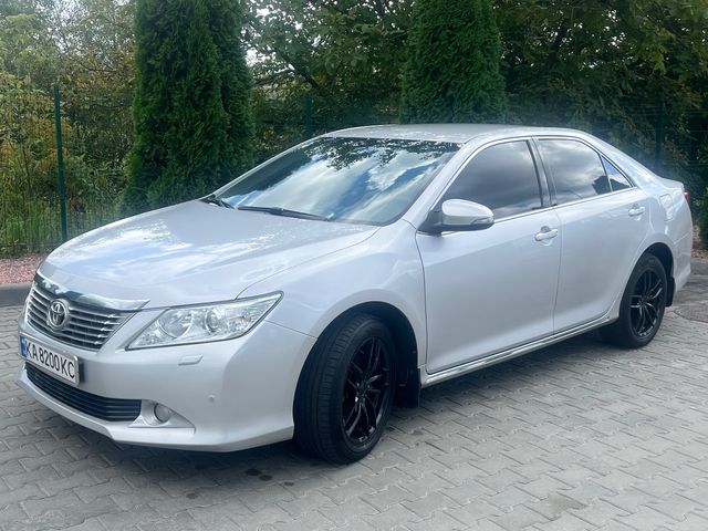Toyota Camry - зображення 4