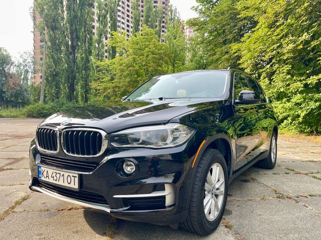 BMW X5 - фото 1