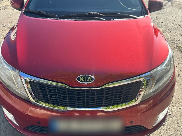 Kia Rio - фото 1