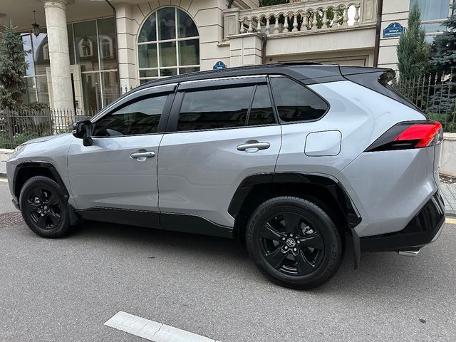 Toyota RAV4 - зображення 5