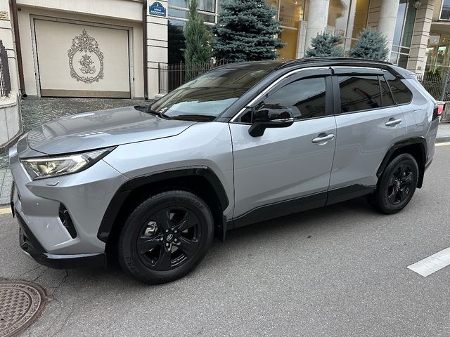 Toyota RAV4 - зображення 1