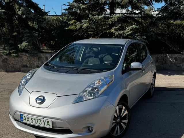 Nissan Leaf - зображення 1