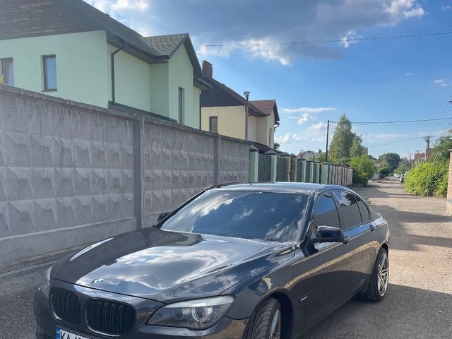 BMW 7 серії - зображення 1