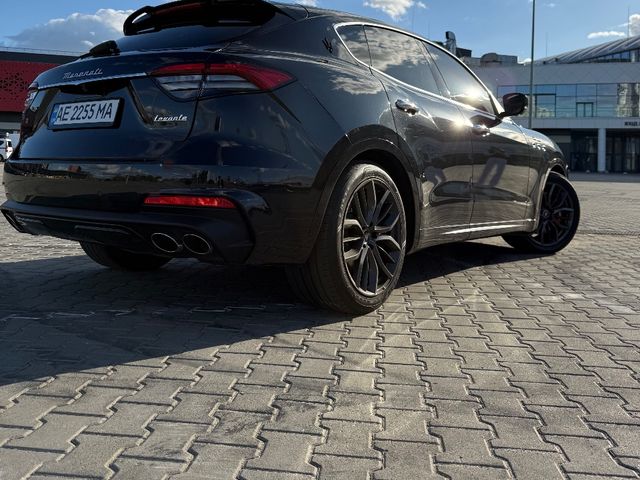 Maserati Levante - фото 2