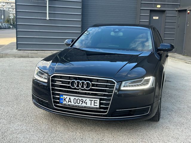 Audi A8 - фото 5