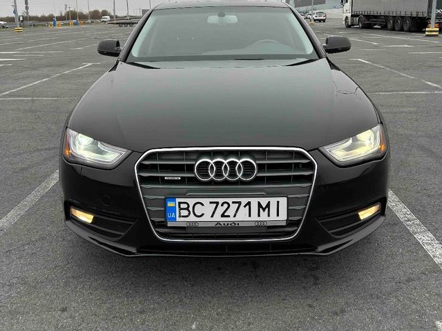 Audi A4 - фото 3