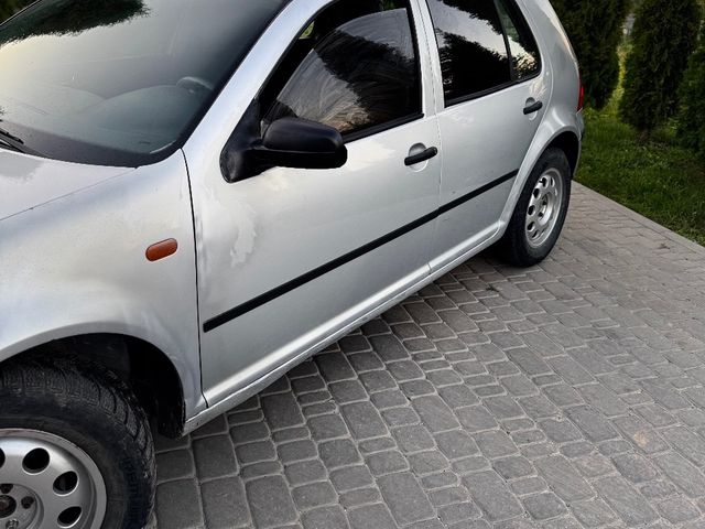 Volkswagen Golf - зображення 3
