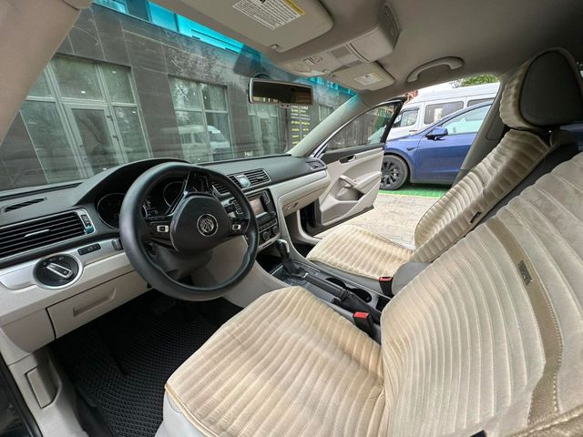 Volkswagen Passat - фото 3