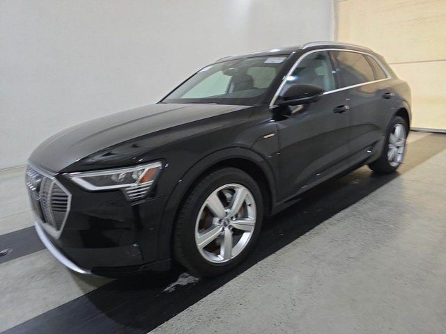 Audi e-tron - зображення 1
