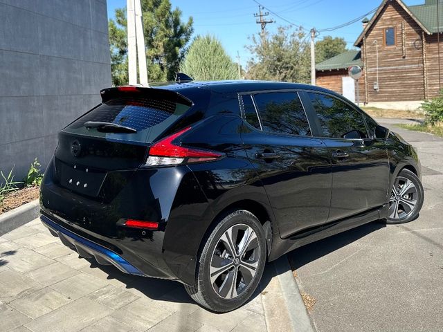 Nissan Leaf - зображення 5