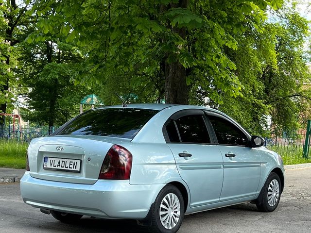 Hyundai Accent - зображення 5
