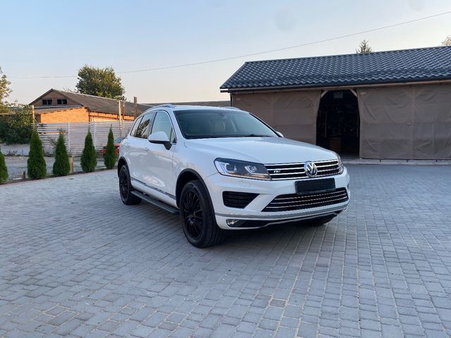 Volkswagen Touareg - зображення 1