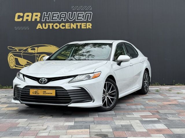 Toyota Camry - зображення 1