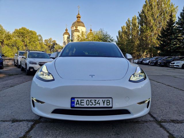 Tesla Model Y - зображення 2
