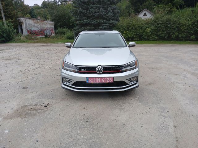 Volkswagen Jetta - зображення 1