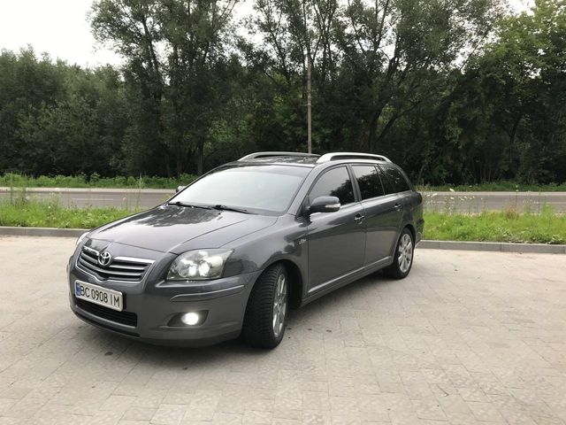 Toyota Avensis - зображення 2