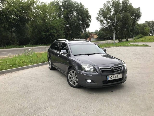 Toyota Avensis - зображення 1