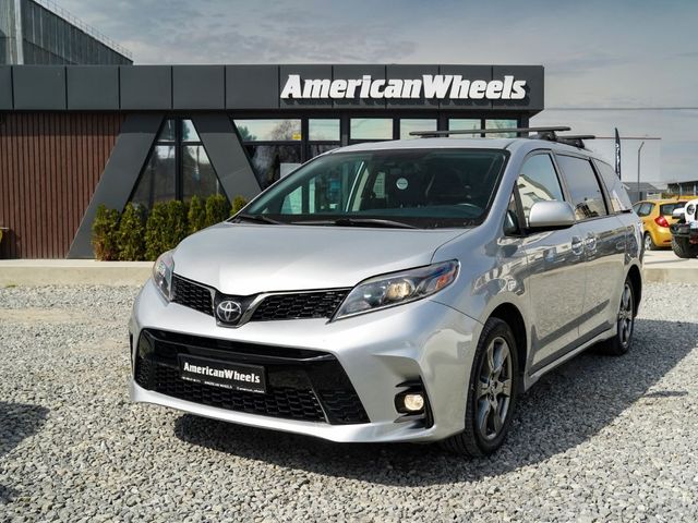 Toyota Sienna - зображення 1