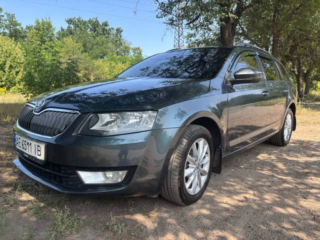 Skoda Octavia - фото 1