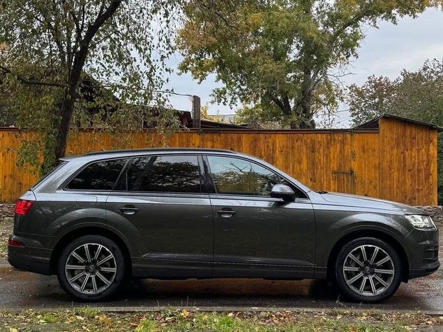 Audi Q7 - фото 5