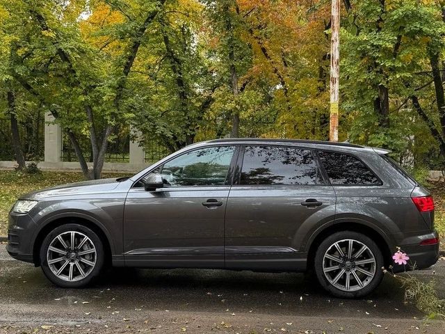 Audi Q7 - фото 3