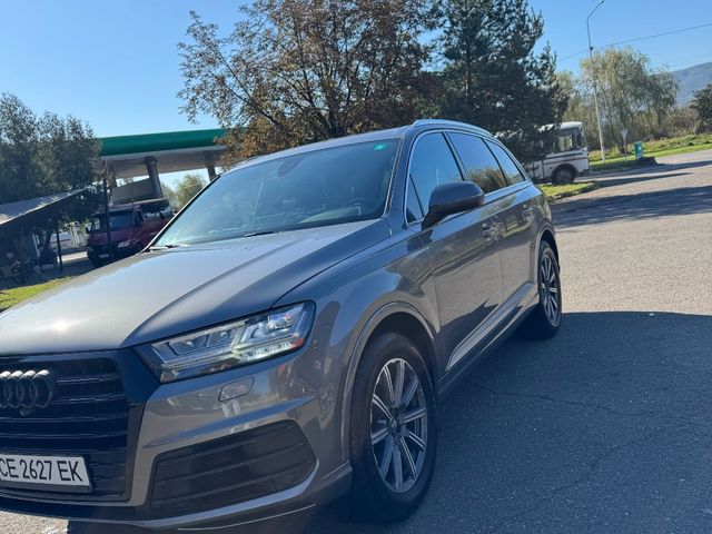 Audi Q7 - фото 2