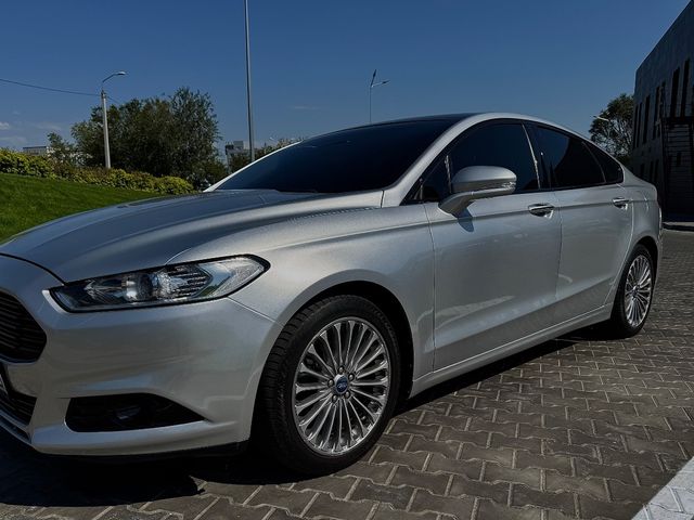 Ford Fusion (North America) - зображення 2