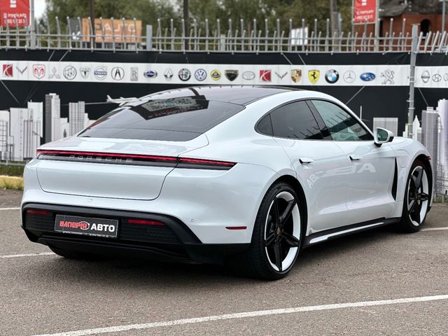 Porsche Taycan - фото 5
