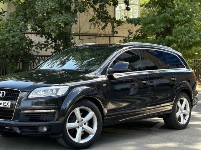 Audi Q7 - зображення 1