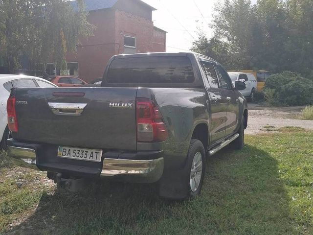 Toyota Hilux - зображення 2