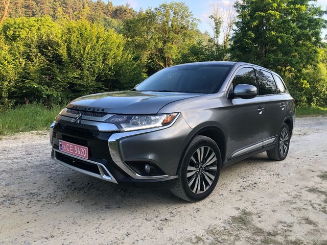 Mitsubishi Outlander - зображення 2