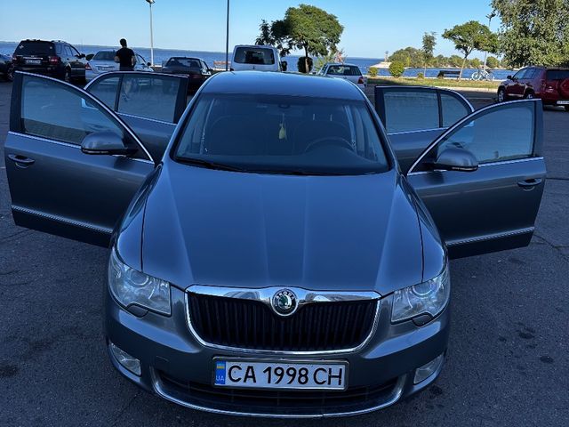 Skoda Superb - фото 5