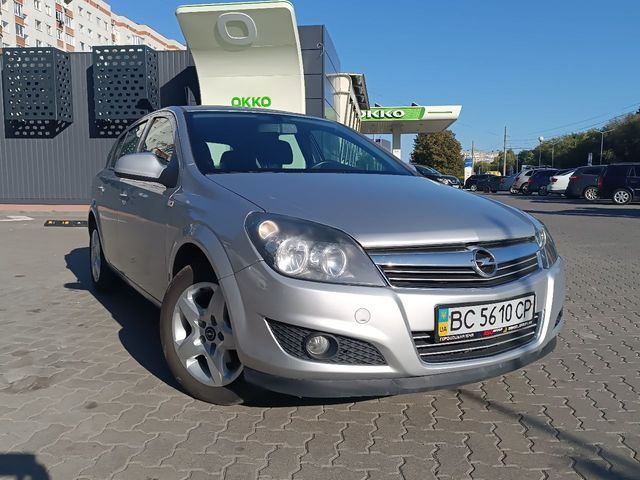 Opel Astra - зображення 1