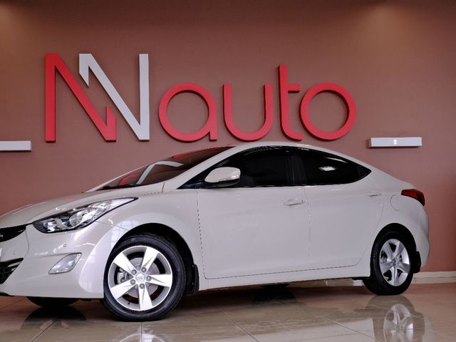 Hyundai Elantra - зображення 1