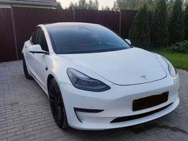 Tesla Model 3 - зображення 2