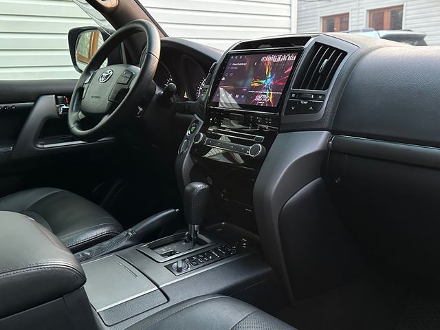 Toyota Land Cruiser - фото 5