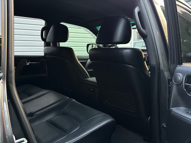 Toyota Land Cruiser - фото 4