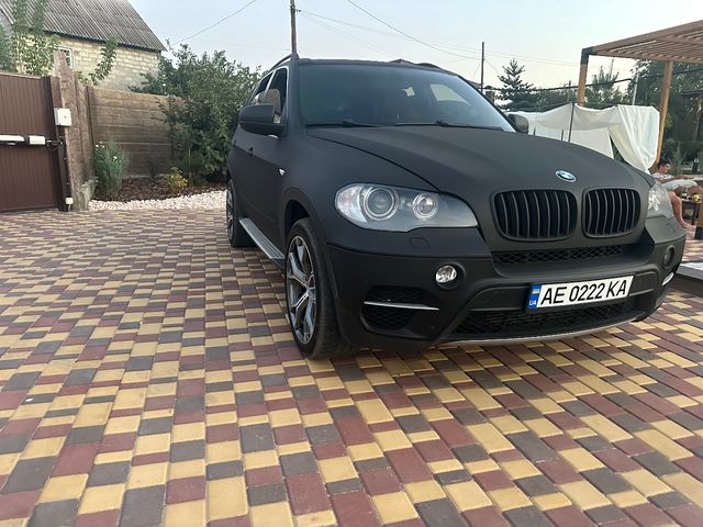 BMW X5 - фото 1