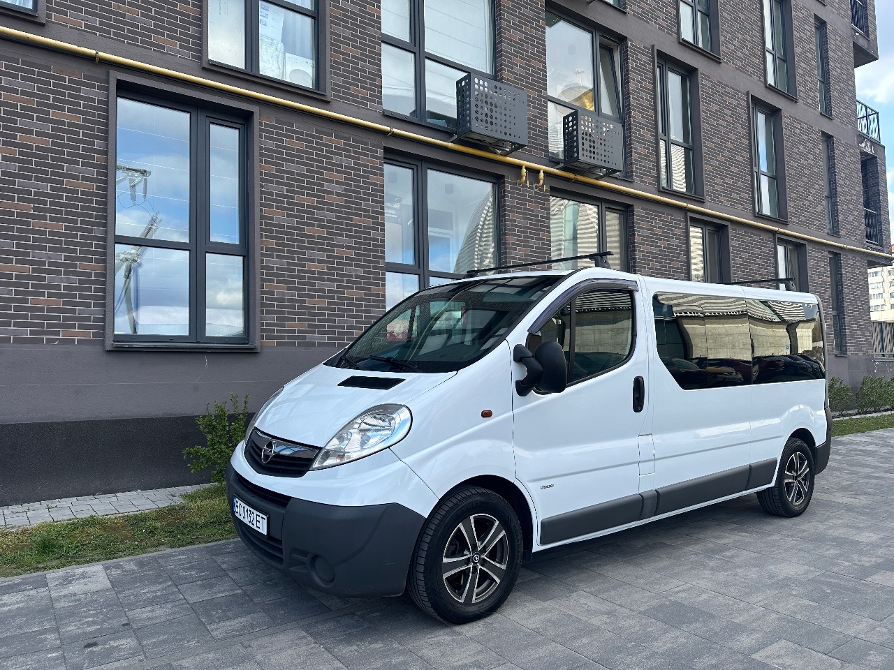 Opel Vivaro - фото 3