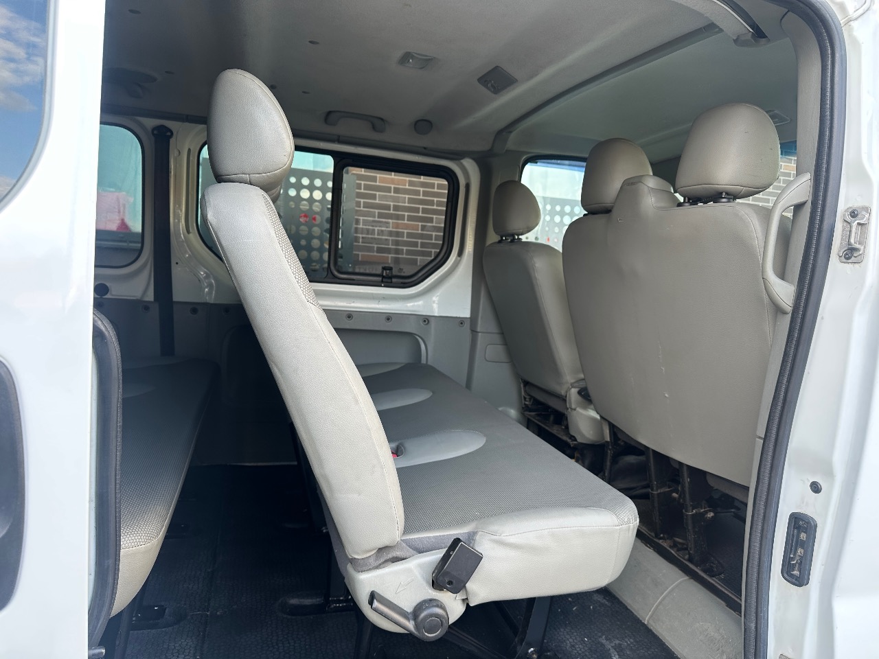 Opel Vivaro - фото 1