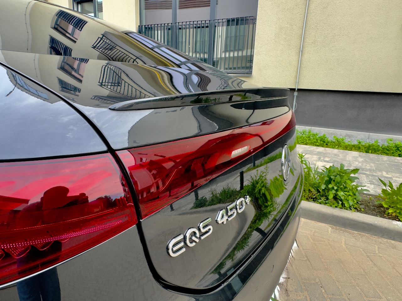 Mercedes-Benz EQS - зображення 5
