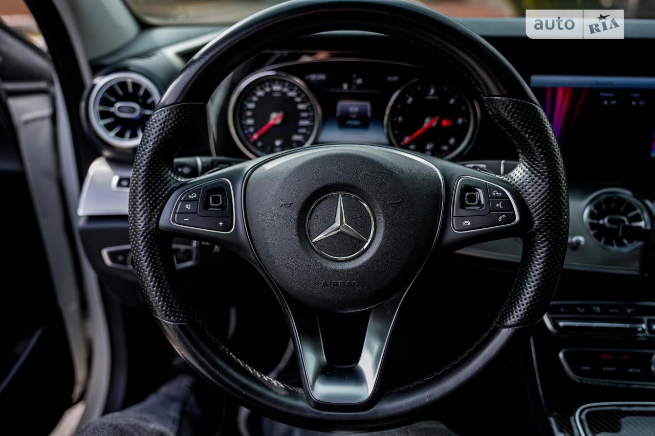 Mercedes-Benz E-Класс - зображення 4