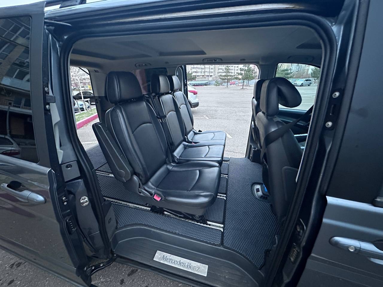 Mercedes-Benz Viano - зображення 2