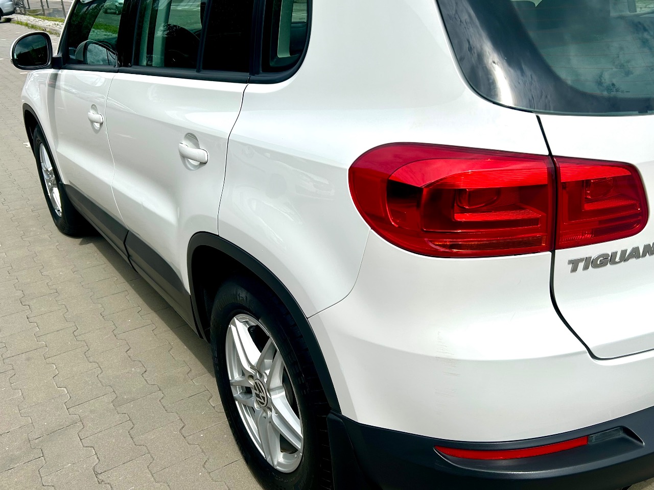 Volkswagen Tiguan - фото 4