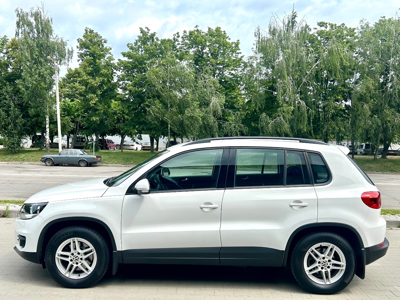Volkswagen Tiguan - фото 3