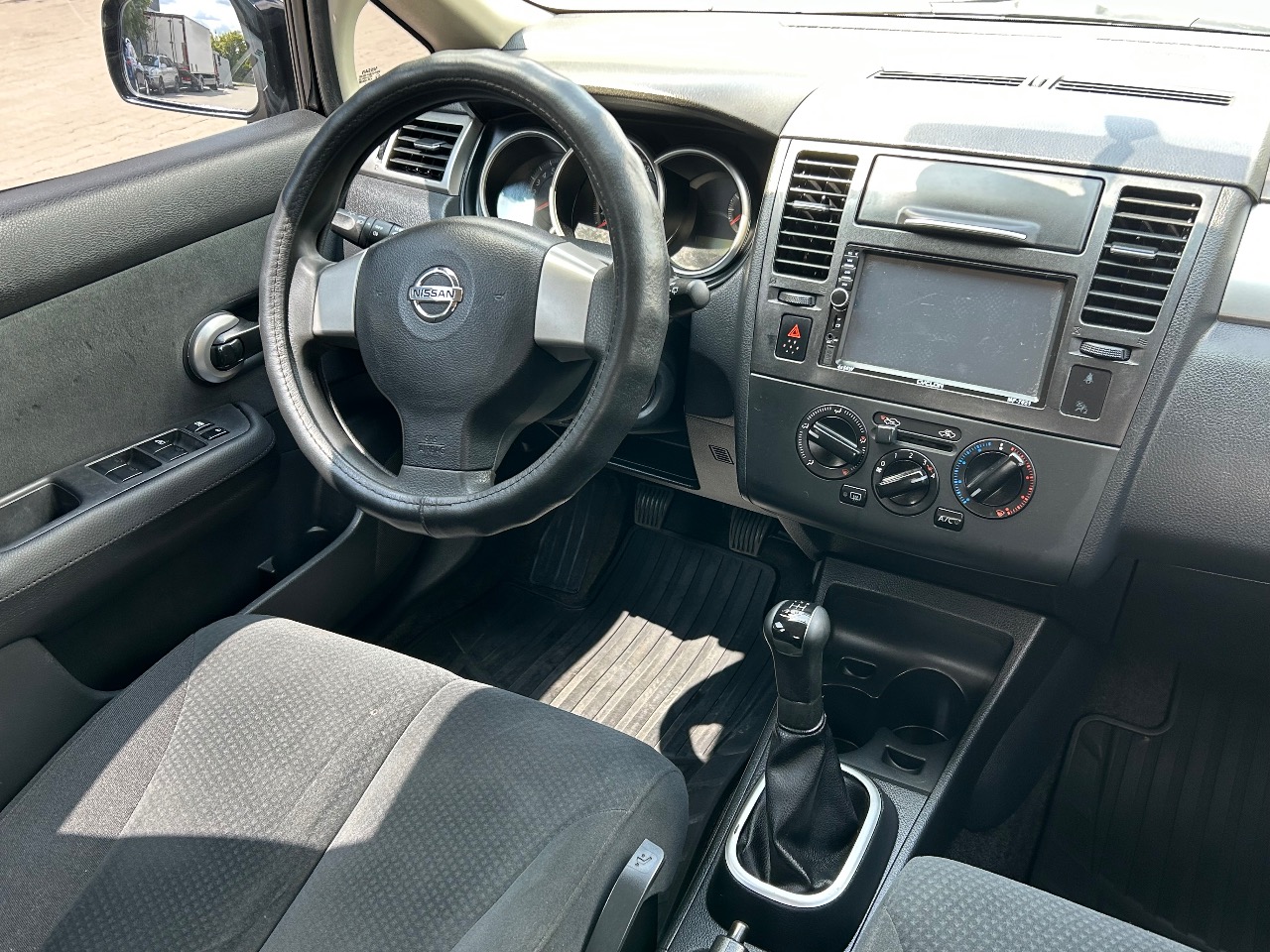 Nissan Tiida - зображення 3
