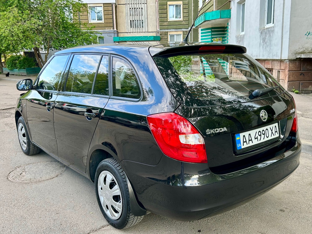 Skoda Fabia - фото 2
