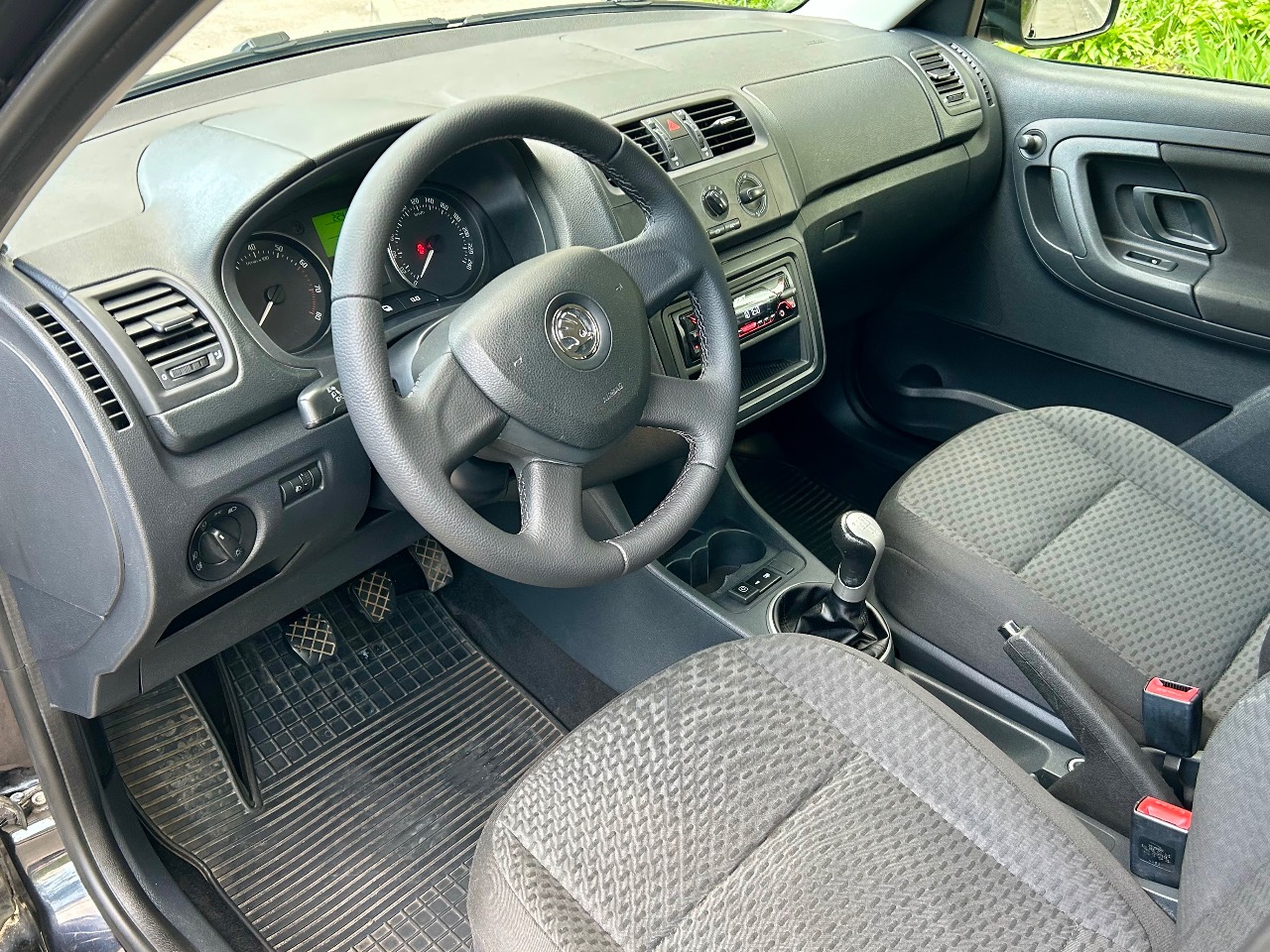 Skoda Fabia - фото 5