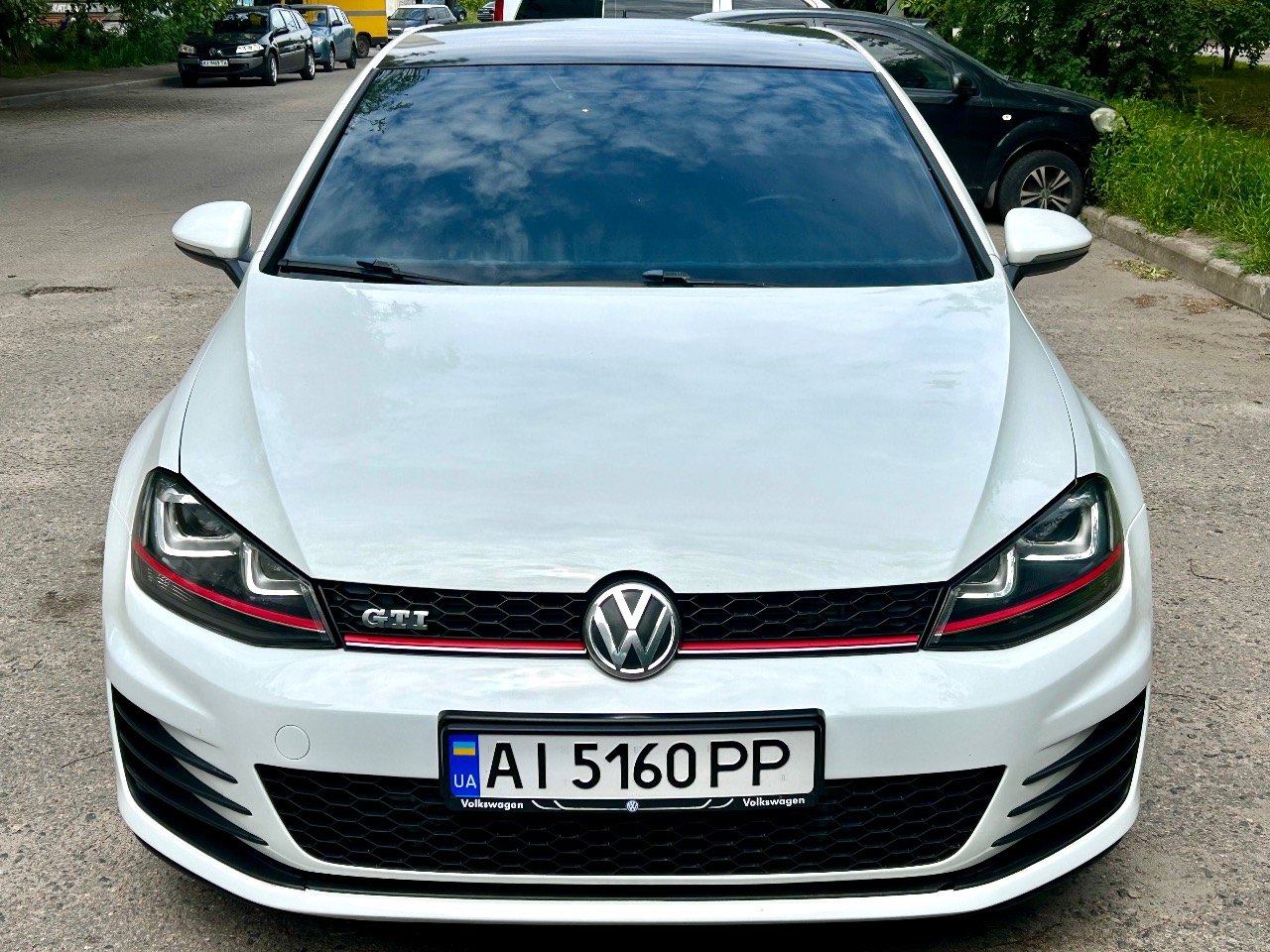 Volkswagen Golf GTI - фото 1