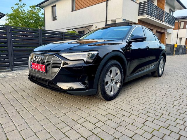 Audi e-tron Sportback - фото 2